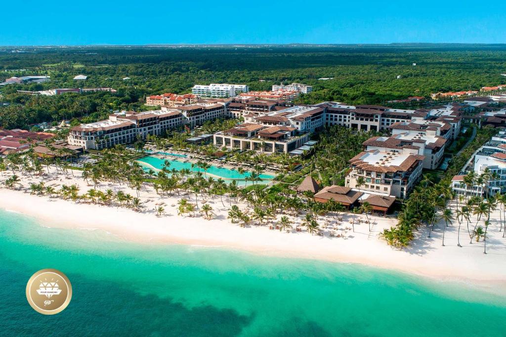 Adults Only Club at Lopesan Costa Bávaro Resort